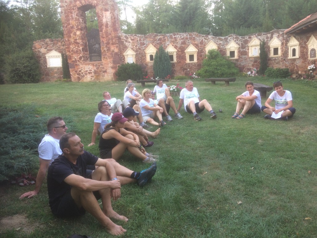 Bencéhez. Een fietstocht.