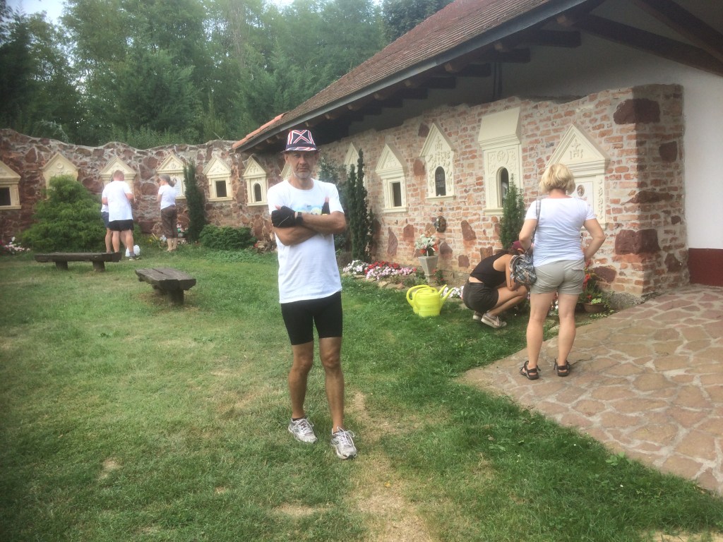 Bencéhez. Een fietstocht.